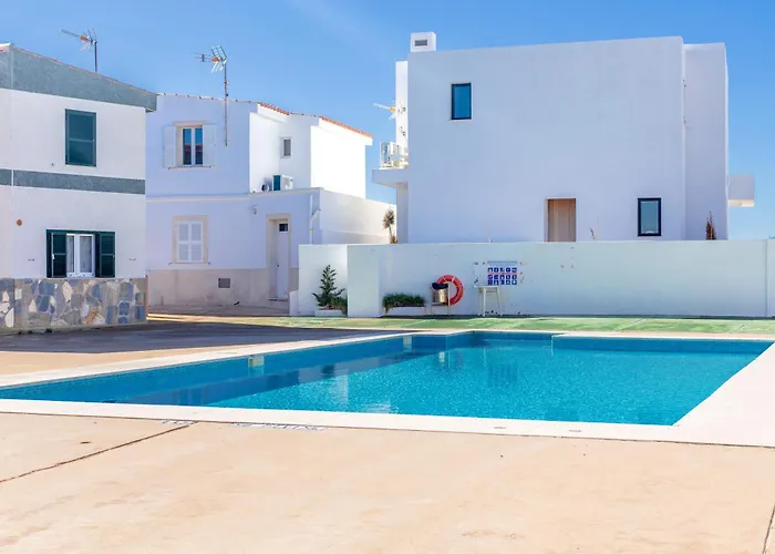 Cala En Forcat 公寓