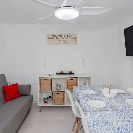 Cala En Forcat Apartmán *