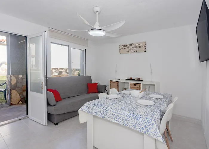 Cala En Forcat Apartman *